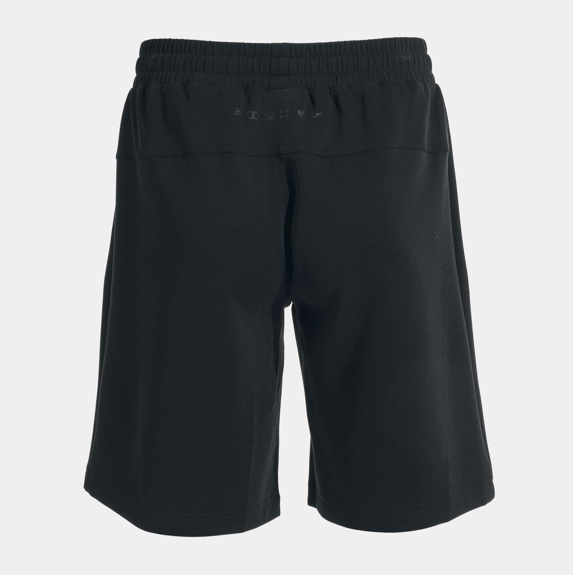 Bermuda shorts man Breath