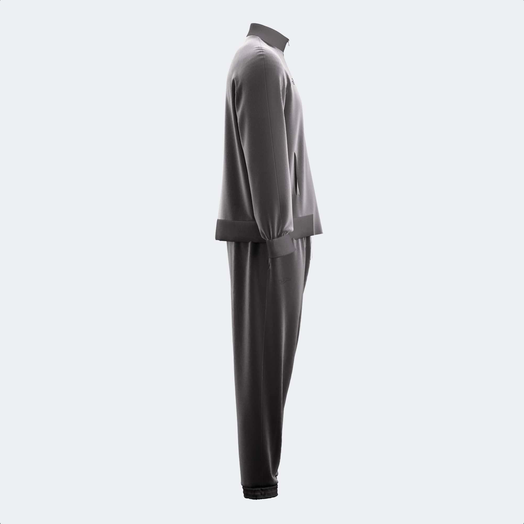 Tracksuit man Step