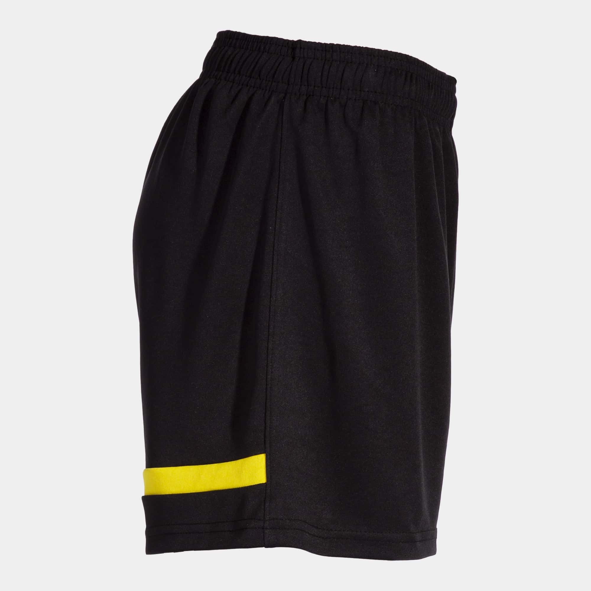 Shorts woman Tokyo