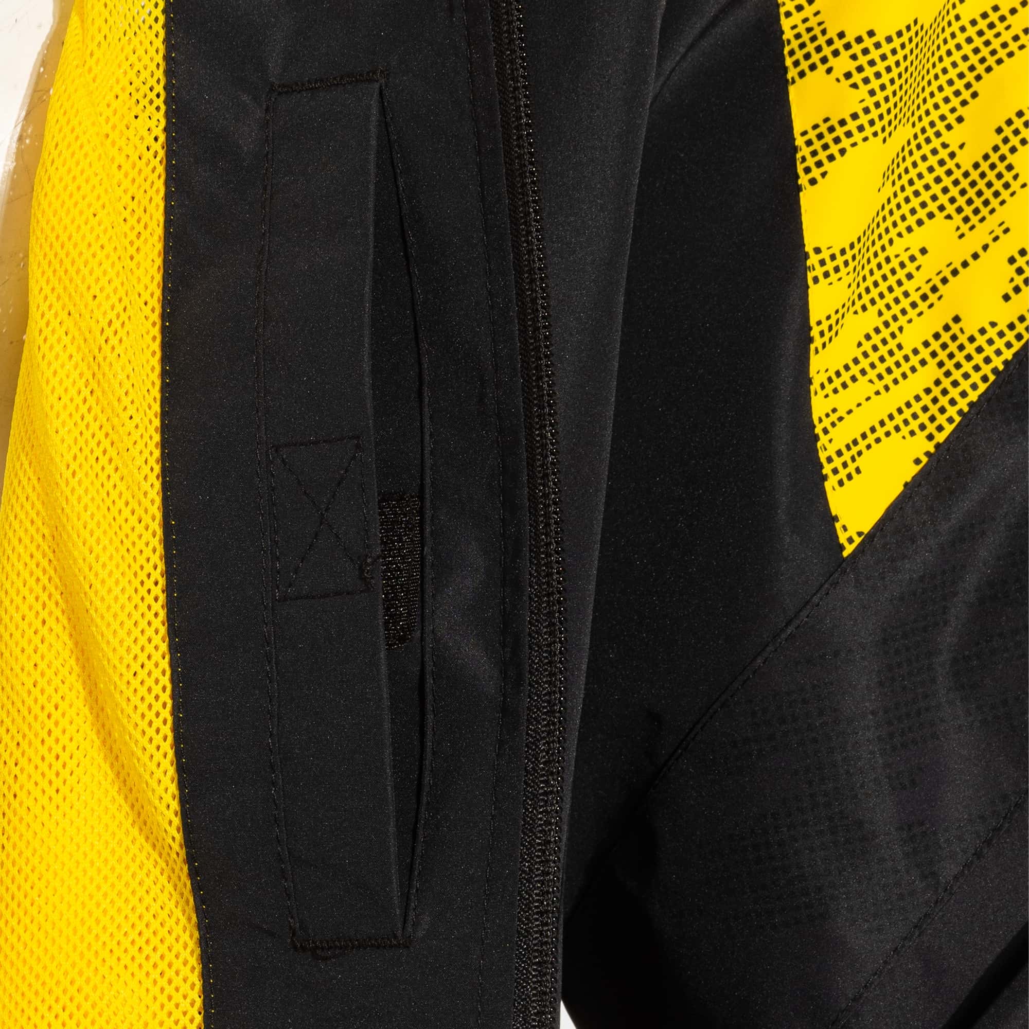Rainjacket man Champions VIII 