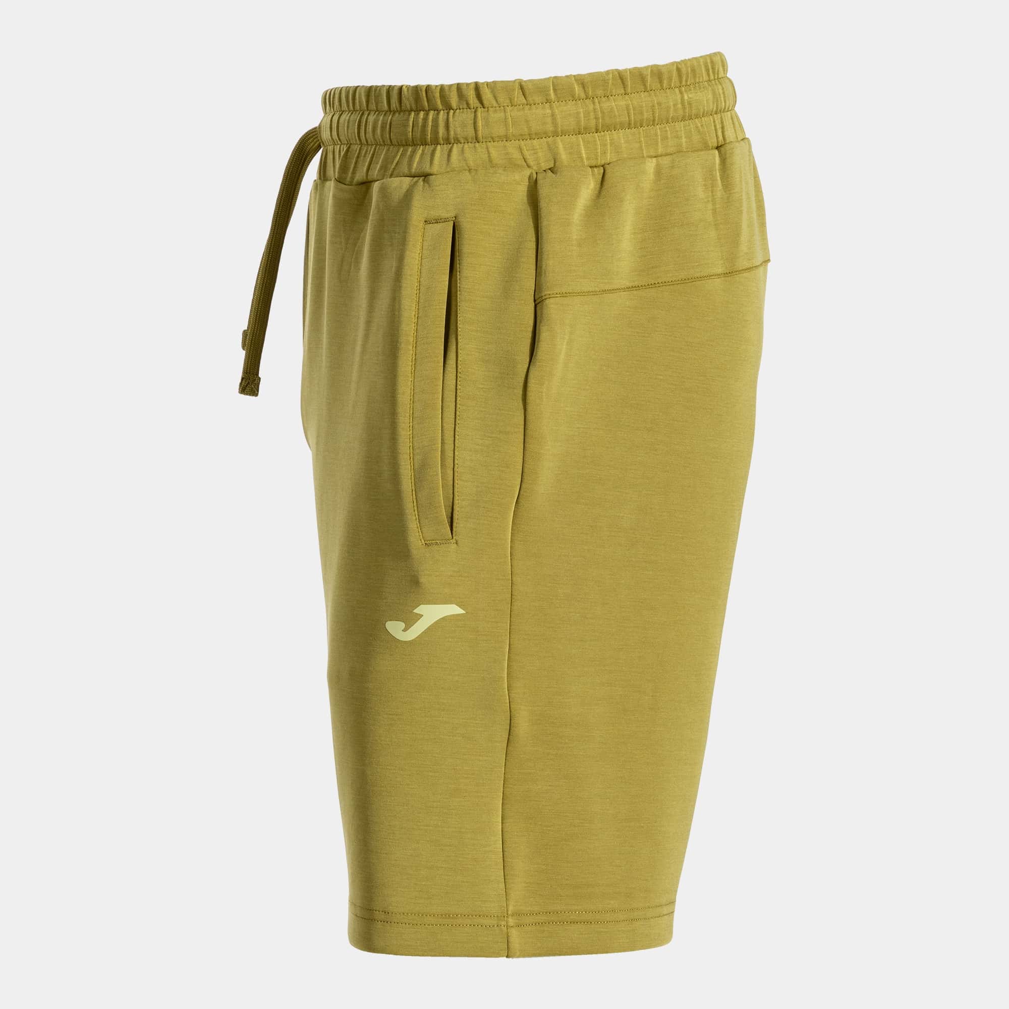 Bermuda shorts man Breath