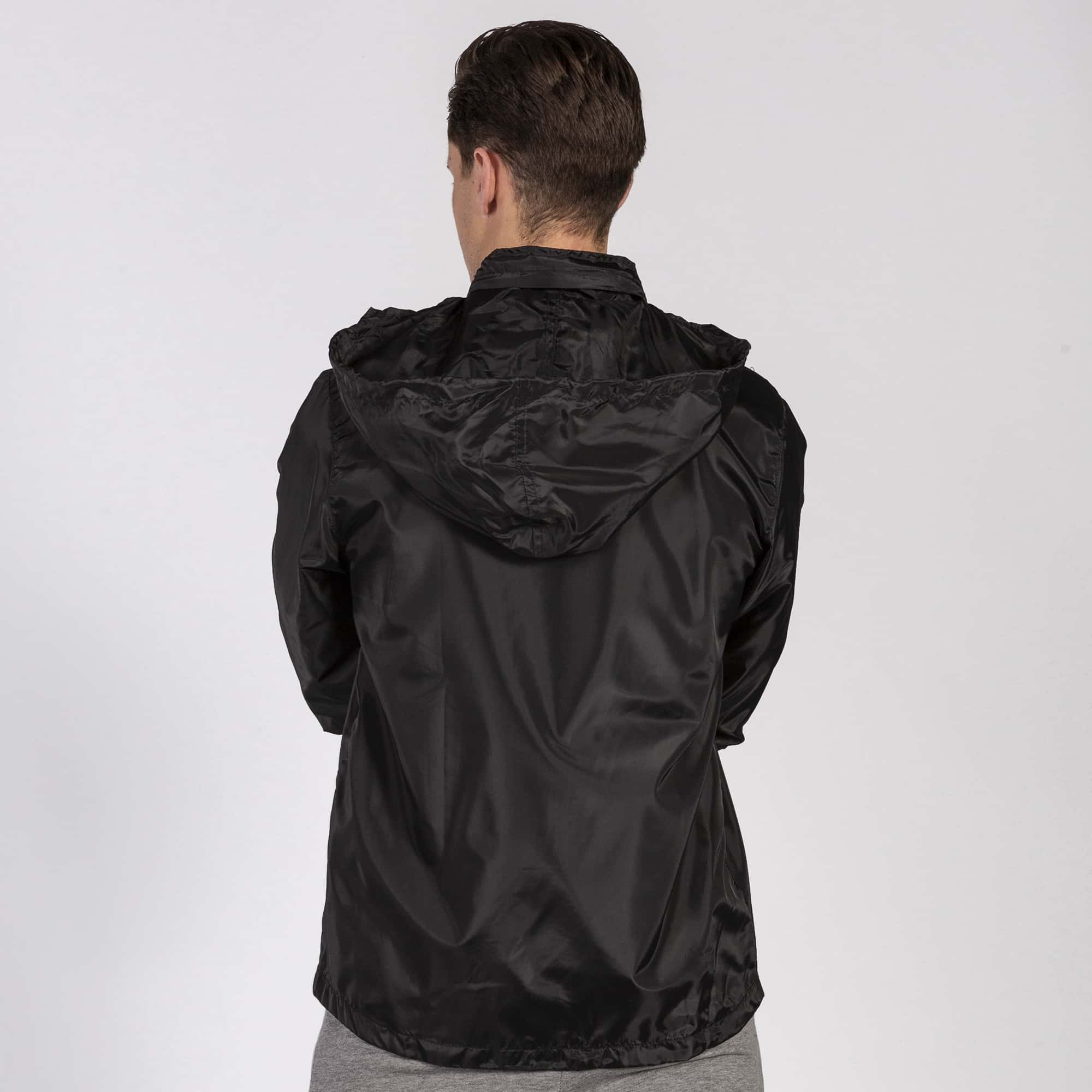 Rainjacket man Iris