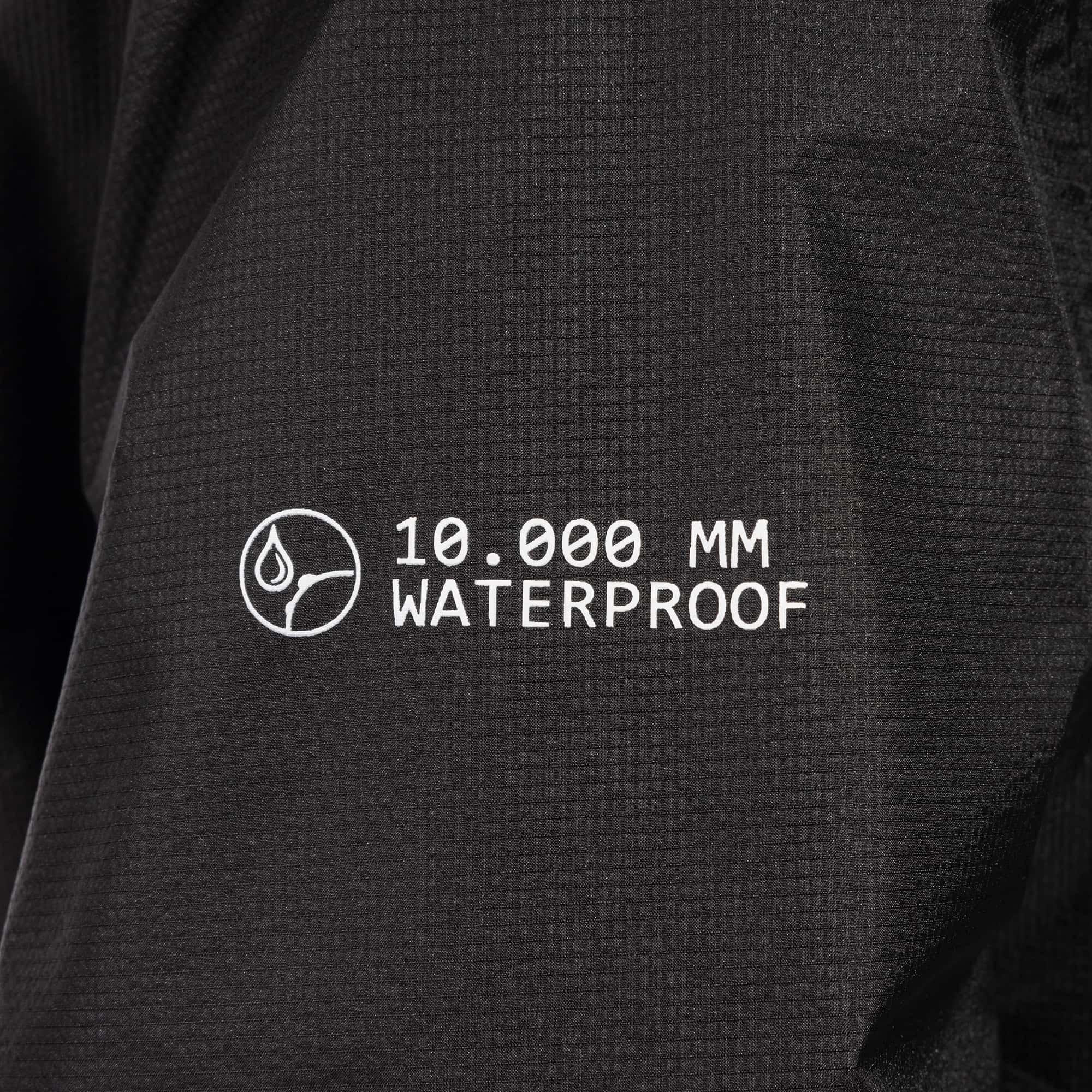 Rainjacket woman R-City London