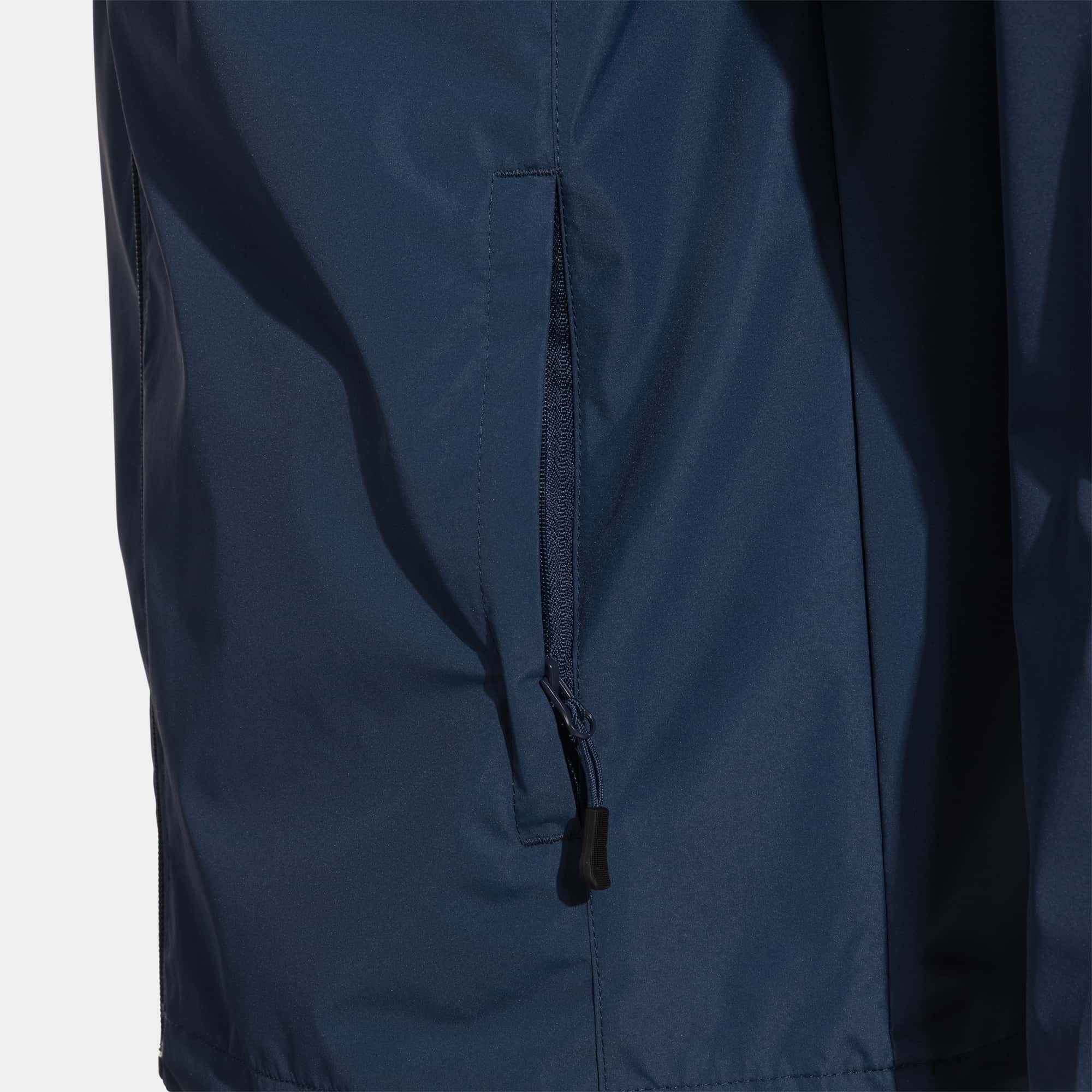 Rainjacket man Champions VIII 