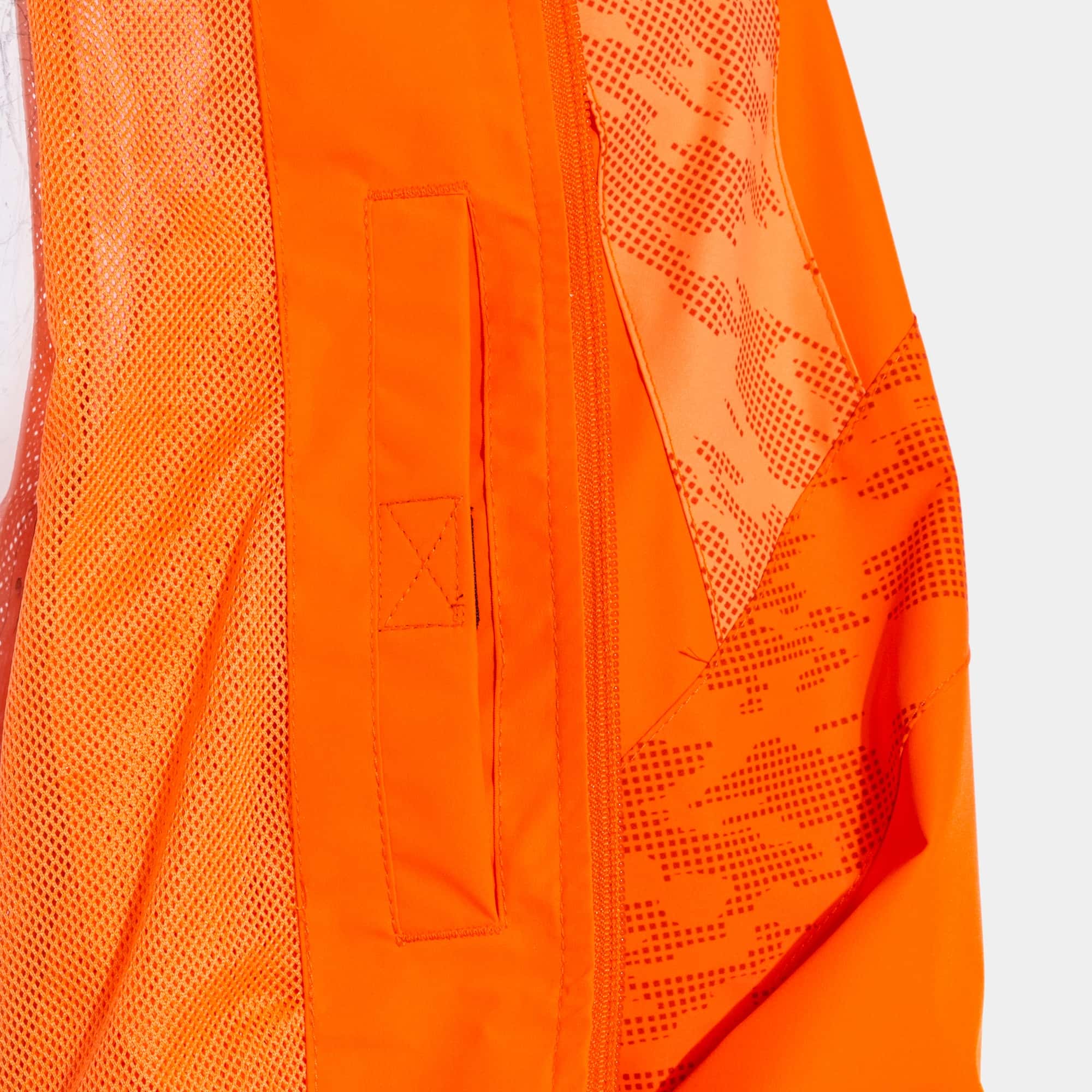 Rainjacket man Champions VIII 