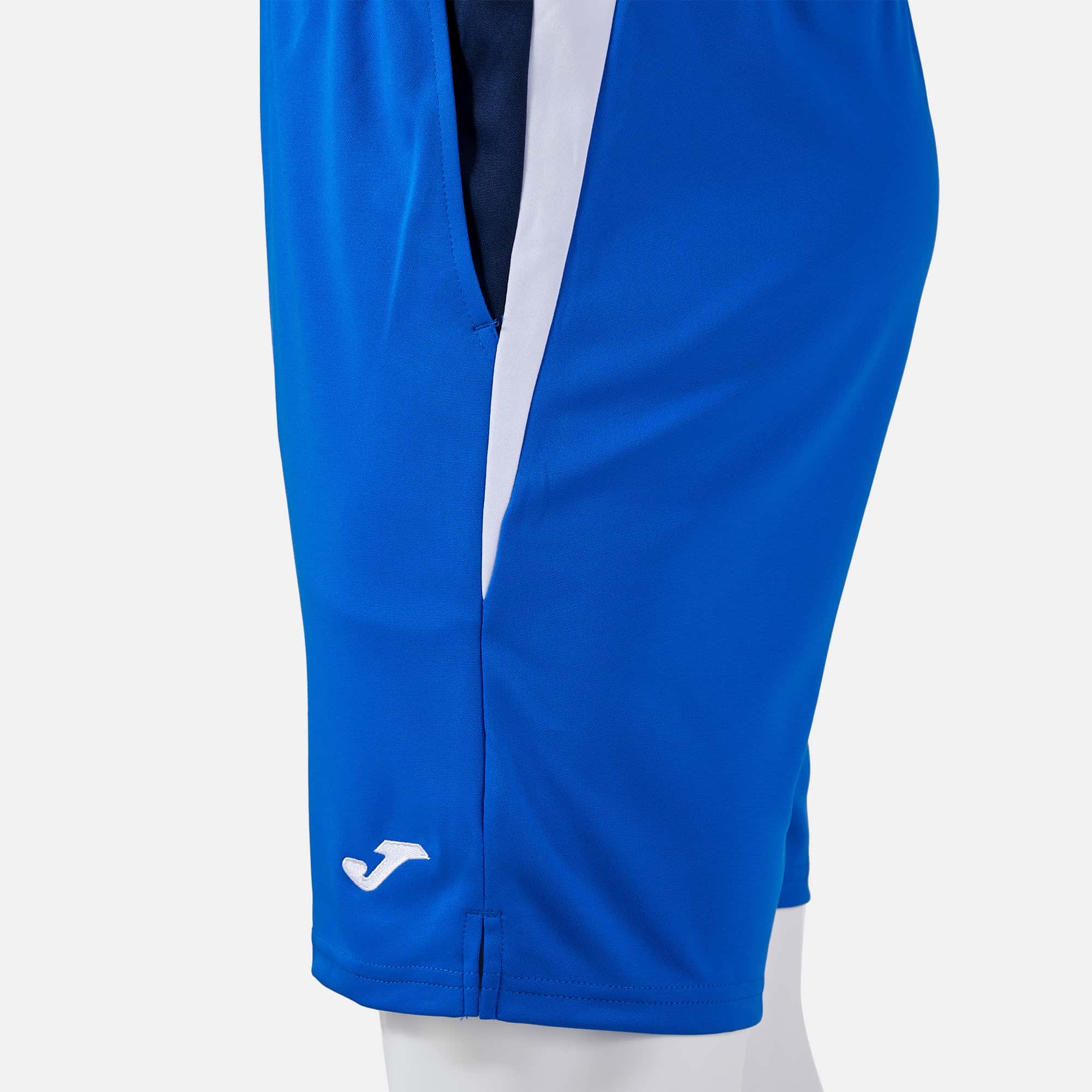 Bermuda shorts man Terra