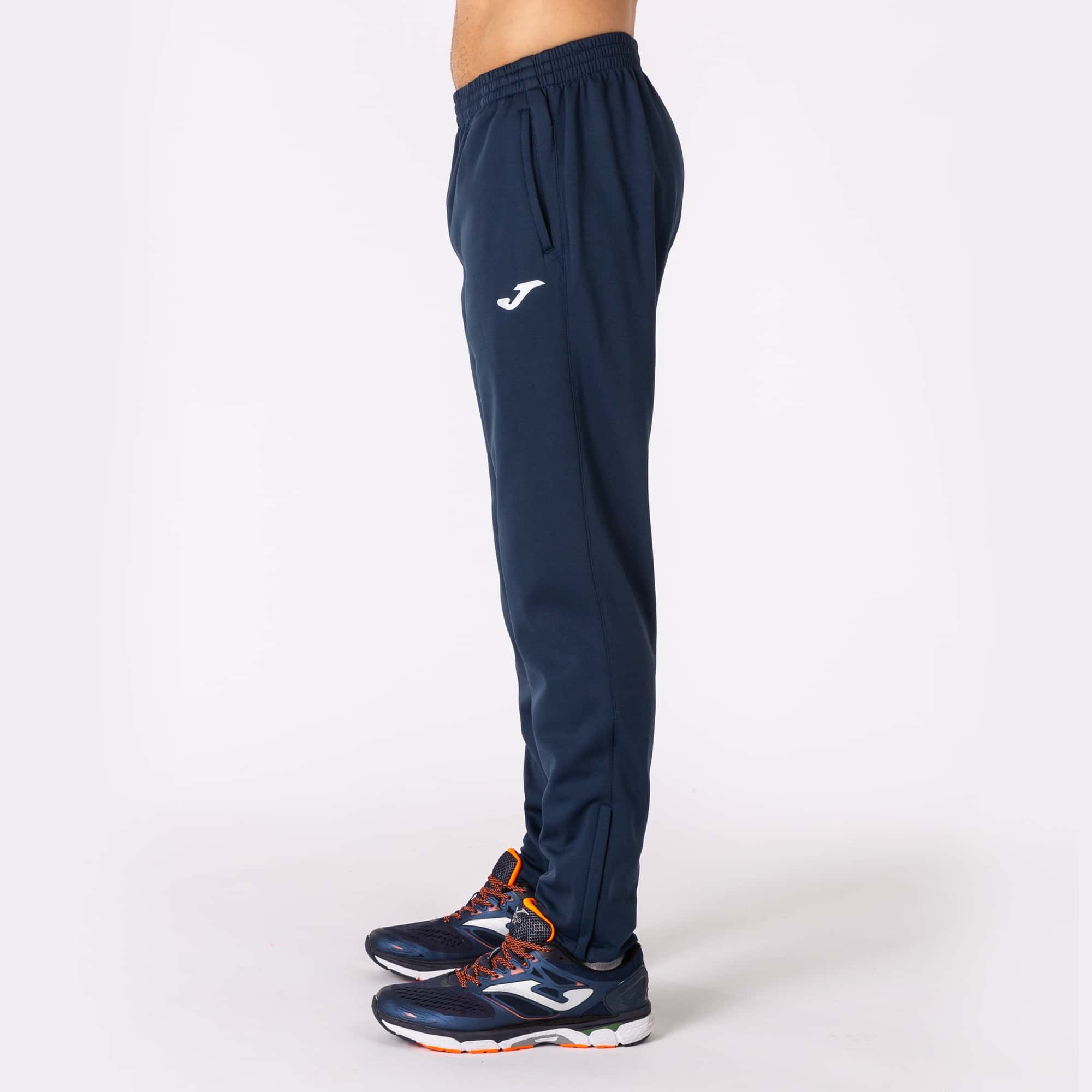 Longs pants man Nilo