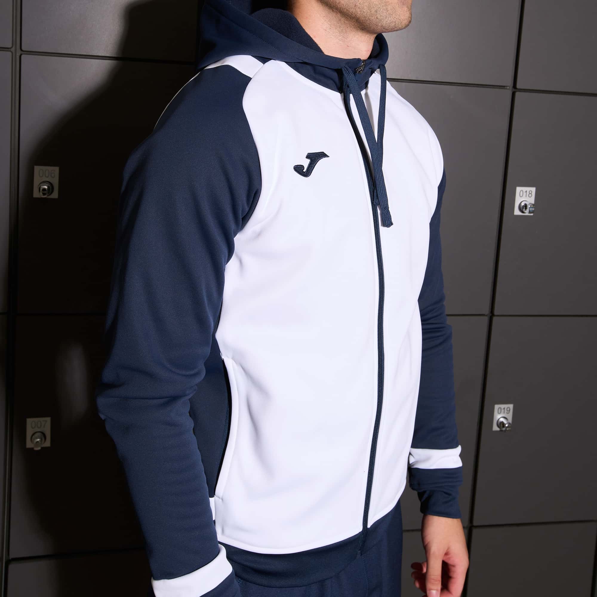 Tracksuit man Lider