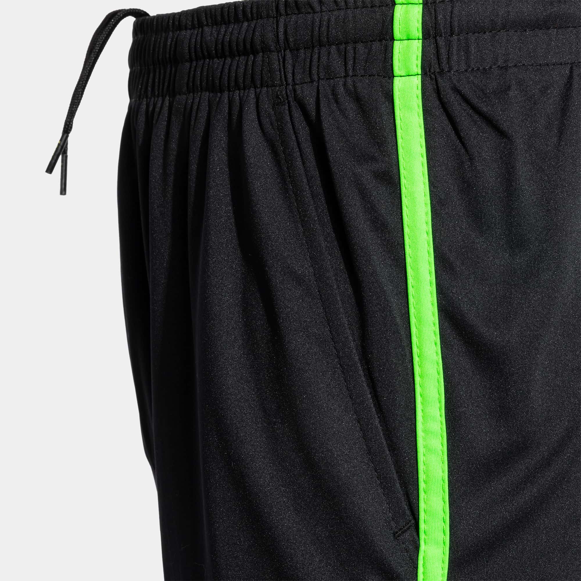 Bermuda shorts man Open III