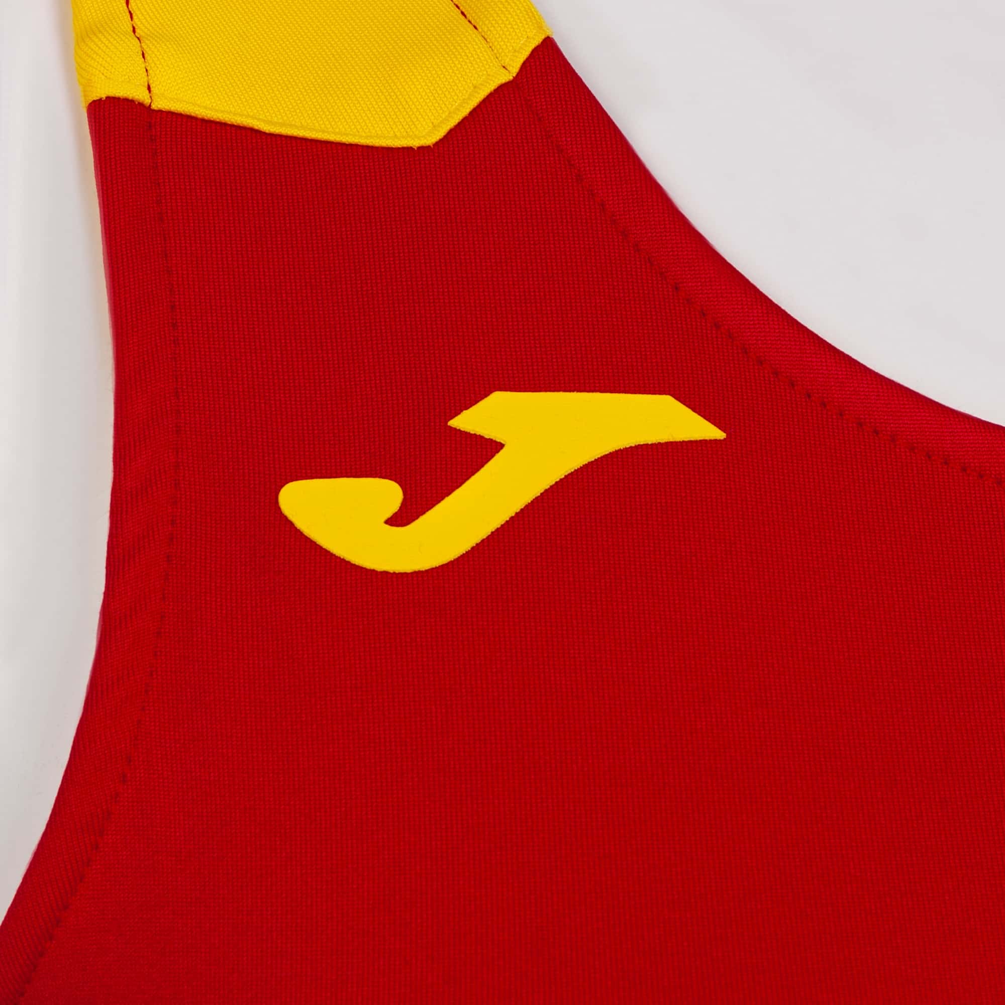 Tank-top woman Record II