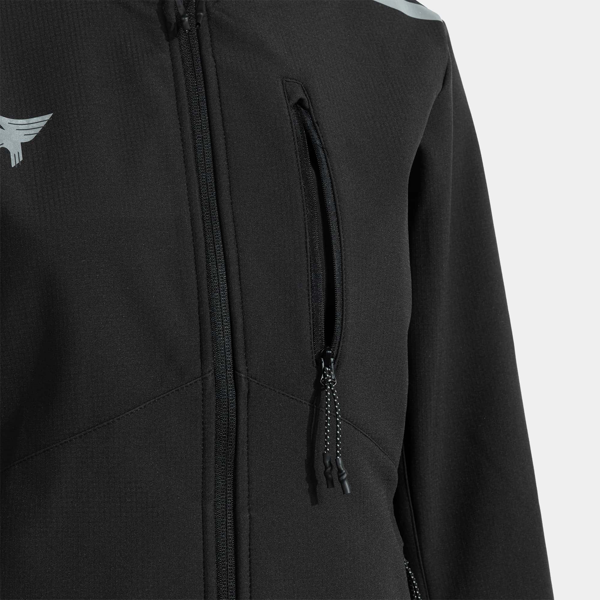 Soft shell woman Explorer