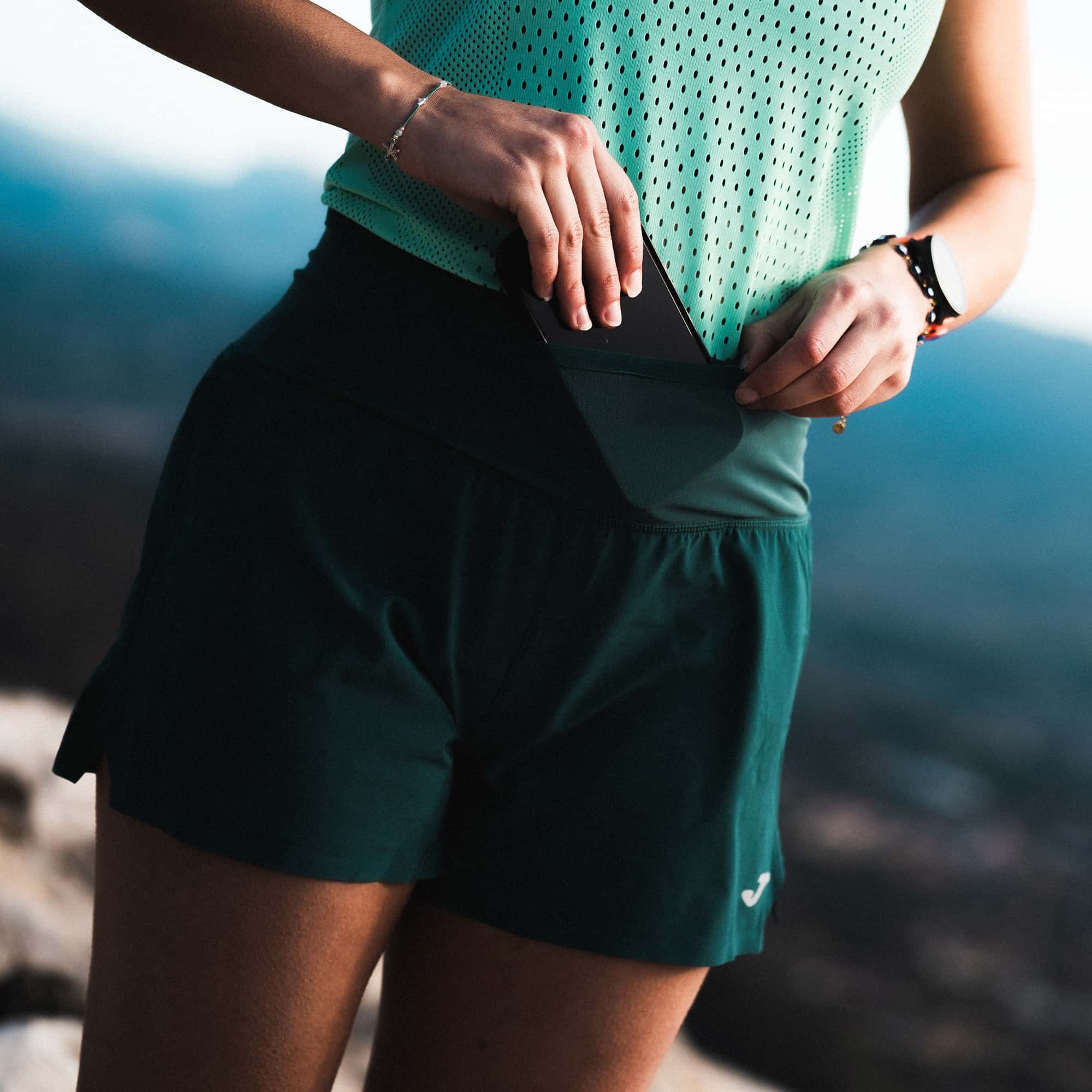 Shorts woman R-Nature