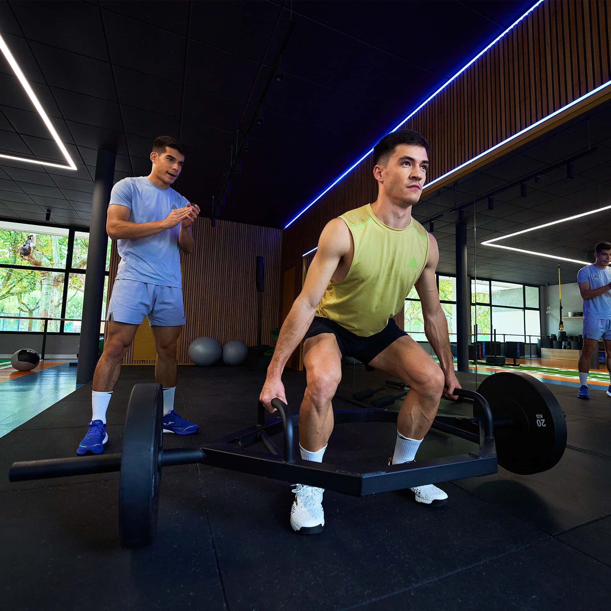 Sleeveless t-shirt man Indoor Gym