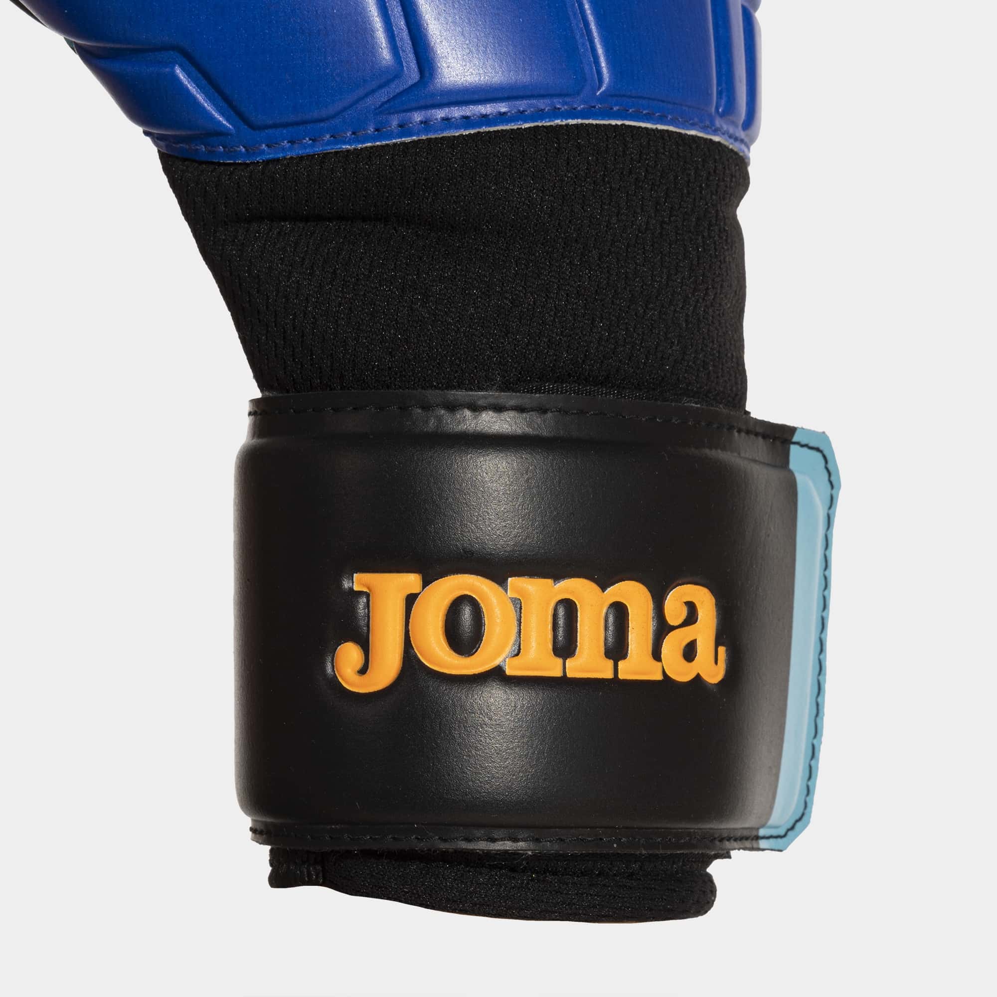 Football goalkeeper gloves Brave