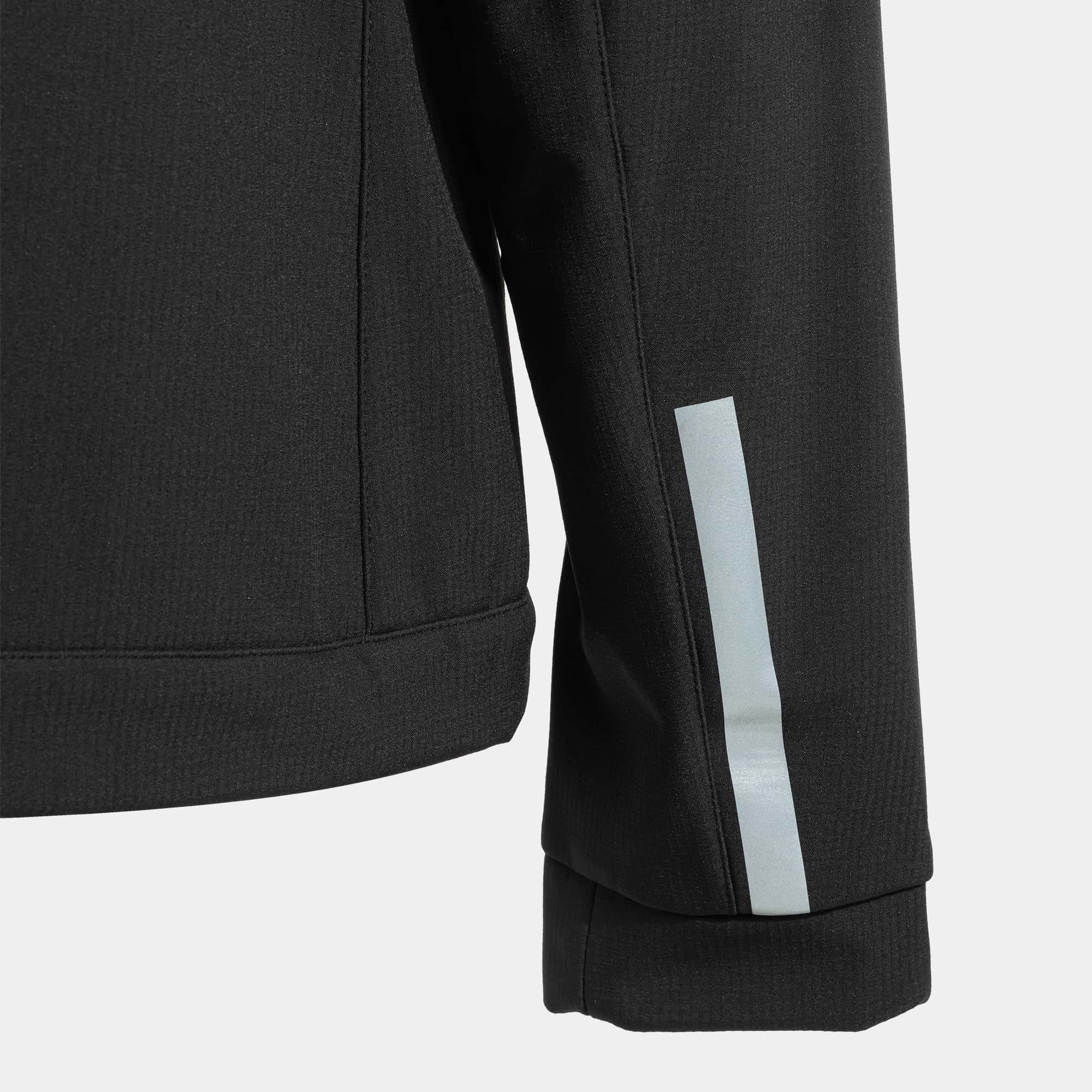 Soft shell woman Explorer