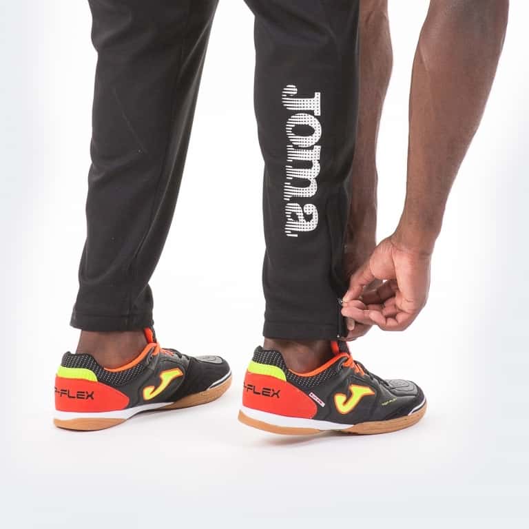 Longs pants man Nilo