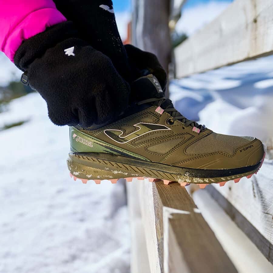 Trail-running shoes Vora Aislatex 21 woman khaki light pink