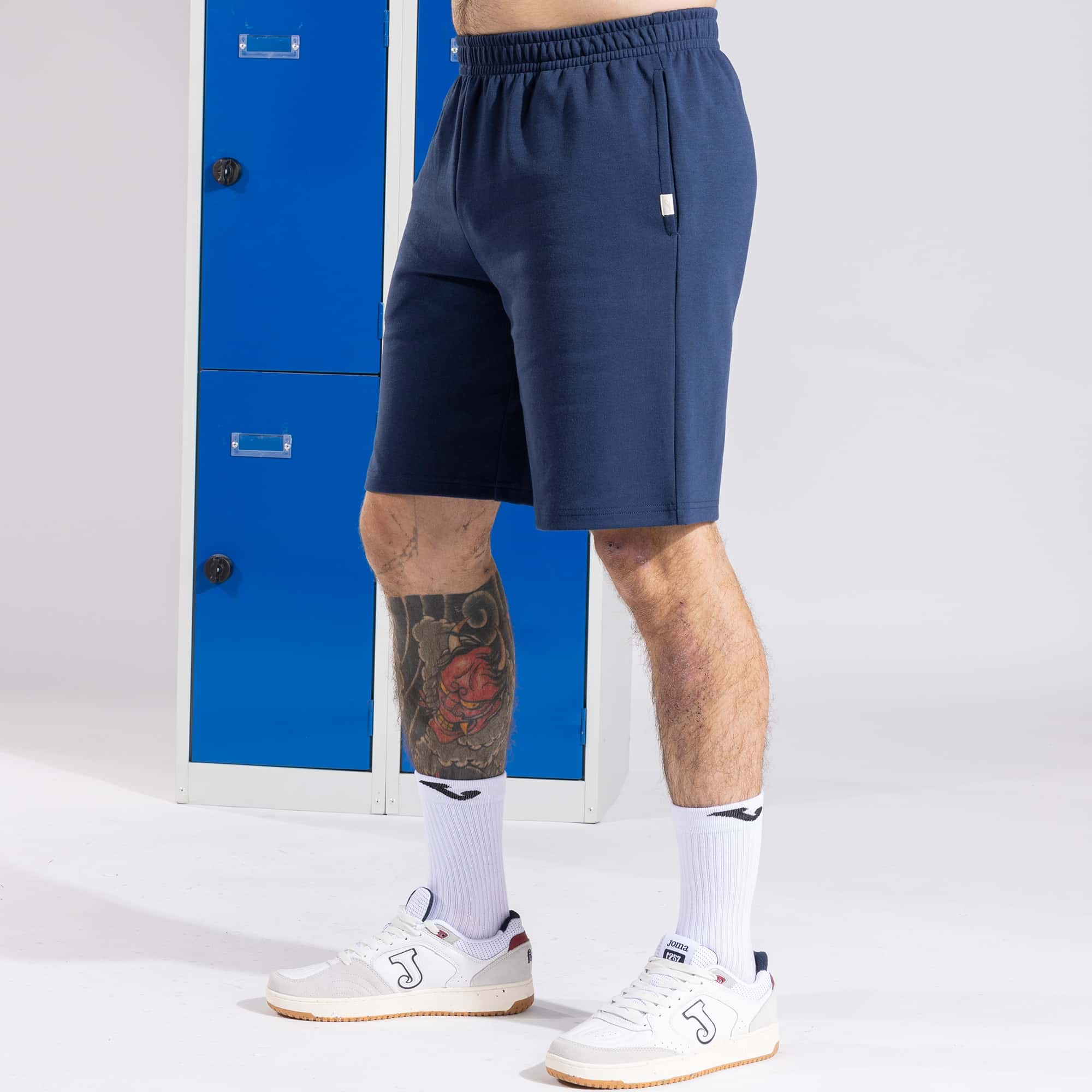 Bermuda shorts man Universo