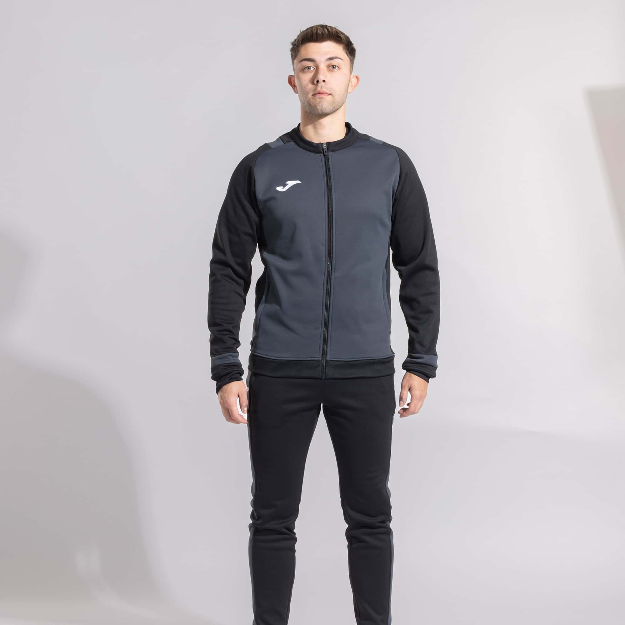 Tracksuit man Lider