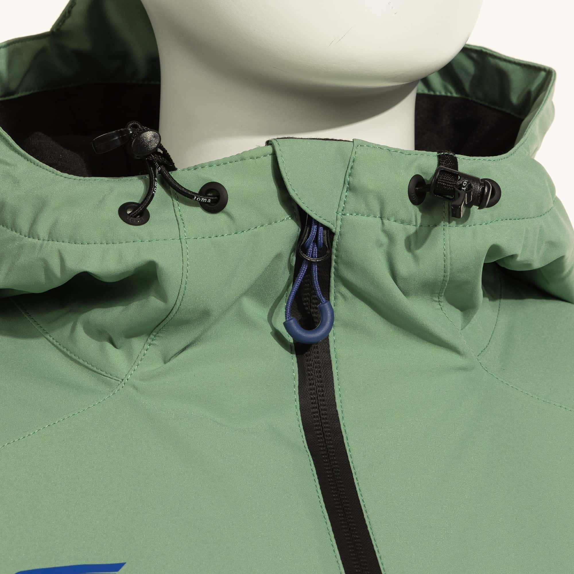 Anorak woman Alpes